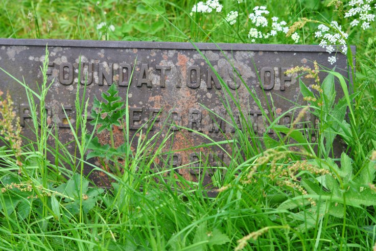This churchyard is nearly 800 years old. A chapel was built on this little mount near the river Garbh Uisge (wild water) near Callander in the Trossachs.
