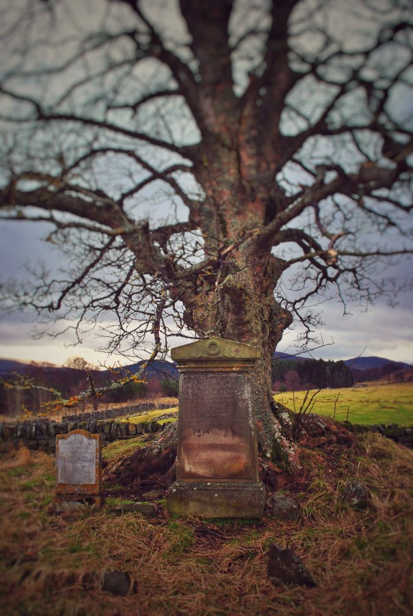 graveyardsof Scotland Biallidbeg Badenoch Burial Ground Macpherson Macintyre