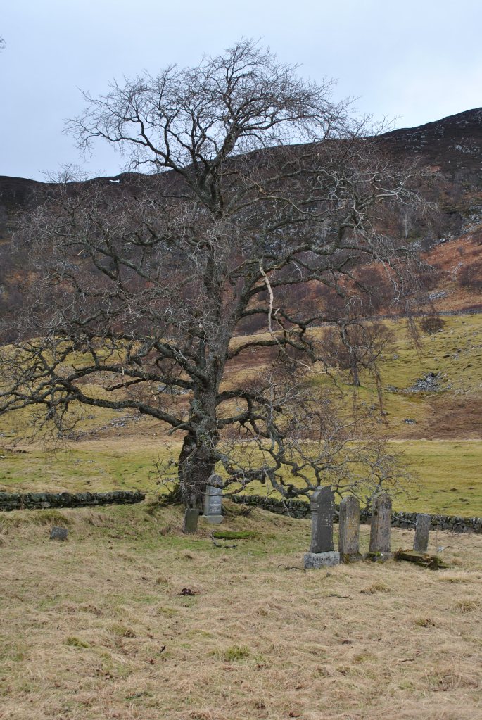 graveyardsof Scotland Biallidbeg Badenoch Burial Ground Macpherson Macintyre