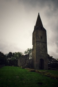 © Graveyards of Scotland Angus Bruce's dead heir