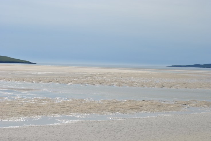 ©nme Graveyards of Scotland Isle of Harris Western Isle death on the beach