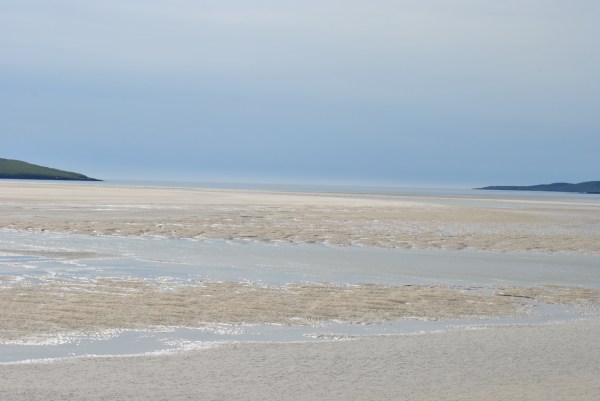 ©nme Graveyards of Scotland Isle of Harris Western Isle death on the beach
