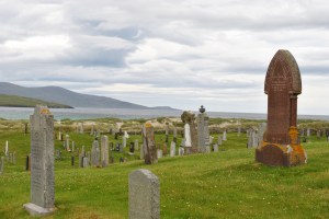 ©nme Graveyards of Scotland Isle of Harris Western Isle death on the beach