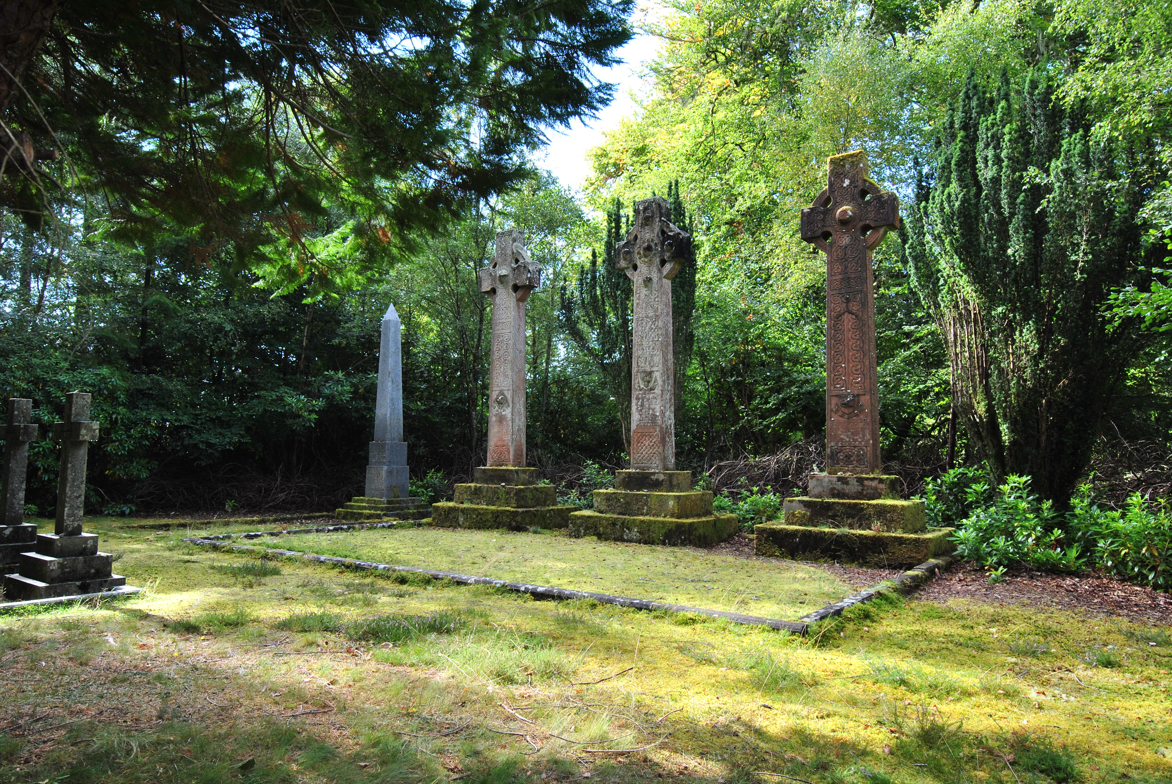 Chisholm burial ground Erchless Castle (39)